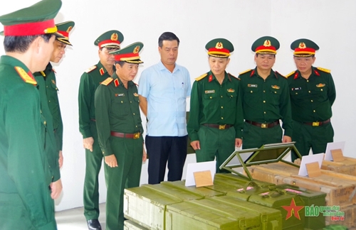 Thượng tướng Trịnh Văn Quyết kiểm tra, nắm tình hình tại Quân khu 3